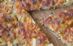 Пирог с курицей, фасолью и сулугуни