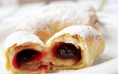 Кифлики на сметане с начинкой