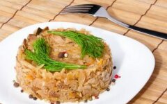 Тушеная краснокочанная  капуста с зеленым луком