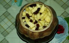 Рисовая каша с тыквой, яблоком и медом