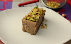 Паштет из куриной печени со сливками и мускатным орехом