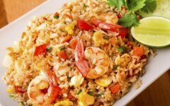 Ризотто с морепродуктами и овощной смесью