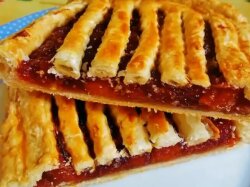 Бездрожжевой пирог с вареньем из слоеного теста