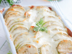 Запеканка из кабачков со сметанной заправкой