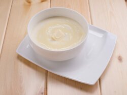 Манная каша на воде с сухим молоком