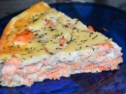 Заливной пирог с филе семги