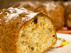 Простой творожный кекс с изюмом в духовке