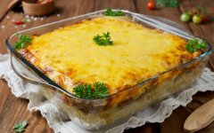 Закусочный торт «Наполеон» с куриным филе