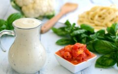 Простой сливочный соус с сыром пармезан