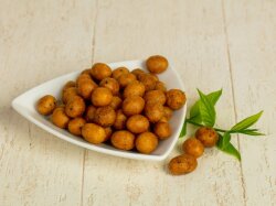 Арахис в кокосовом молоке с сахарной пудрой