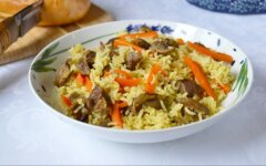 Низкокалорийный плов с куриными сердечками
