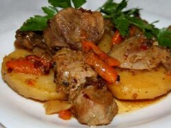 Свиное жаркое с картофелем