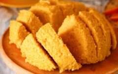 Мамалыга с творогом в духовке