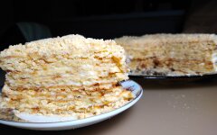 Медовый торт на сковороде со сметанным кремом