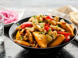 Соте с курицей и зеленью в духовке