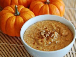 Овсянка на молоке с тыквой и корицей