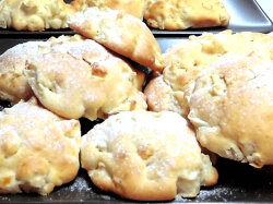 Мягкое итальянское яблочное печенье с сухофруктами