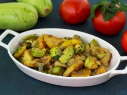 Рагу из кабачков с картофелем, помидорами и болгарским перцем