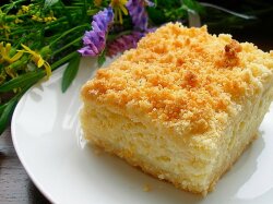 Нежный пирог с творожной начинкой в духовке