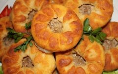 Пышные беляши с мясным фаршем по-домашнему