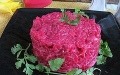 Свекольный салат с маринованным имбирем