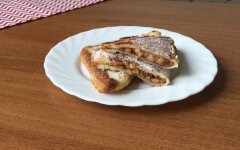 Французские тосты с корицей и яблочной начинкой