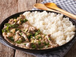 Бефстроганов из говяжьей печени с чесноком