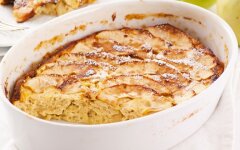 Нежное творожное суфле с яблоками в микроволновке