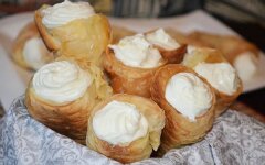 Домашние трубочки со сливочным кремом