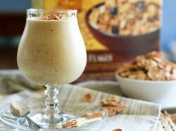 Смузи с киви и бананом на овсяном молоке