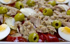 Салат из запеченных перцев и репчатого лука