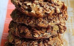 Банановое печенье из мюсли с кофе