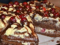 Торт с ликером «Вишневый поцелуй»