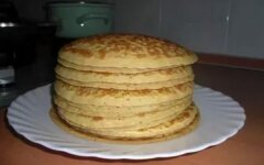 Пышные блины на сыворотке с манкой