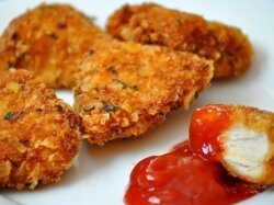 Острые куриные наггетсы по-домашнему
