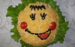 Салат «Колобок» с колбасой