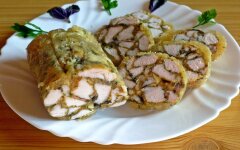 Куриный рулет с болгарским перцем и кукурузой