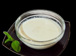 Манная каша на молоке с водой в мультиварке