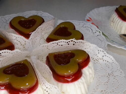 Творожное пирожное «Облако-Рай» с малиной и киви без выпечки