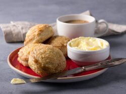 Новогодние сконы с творожным сыром