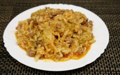 Ленивые голубцы с капустой и фаршем на сковороде