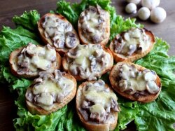 Быстрые горячие бутерброды с грибами и сыром