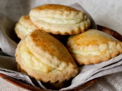 Сочники с творогом по-домашнему