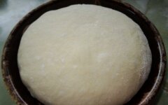Тесто для пиццы с сахаром на воде