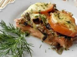 Форель, запеченная с грибами и помидорами