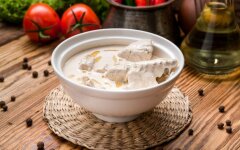 Сациви из индейки с грецкими орехами и аджикой