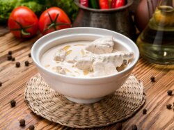 Сациви из индейки с грецкими орехами и аджикой