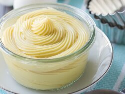 Домашний крем «Рафаэлло» на десерт