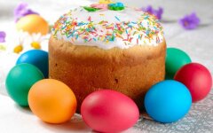 Кулич с изюмом на сухих дрожжах в духовке