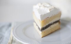 Маково-лимонный торт с меренгой